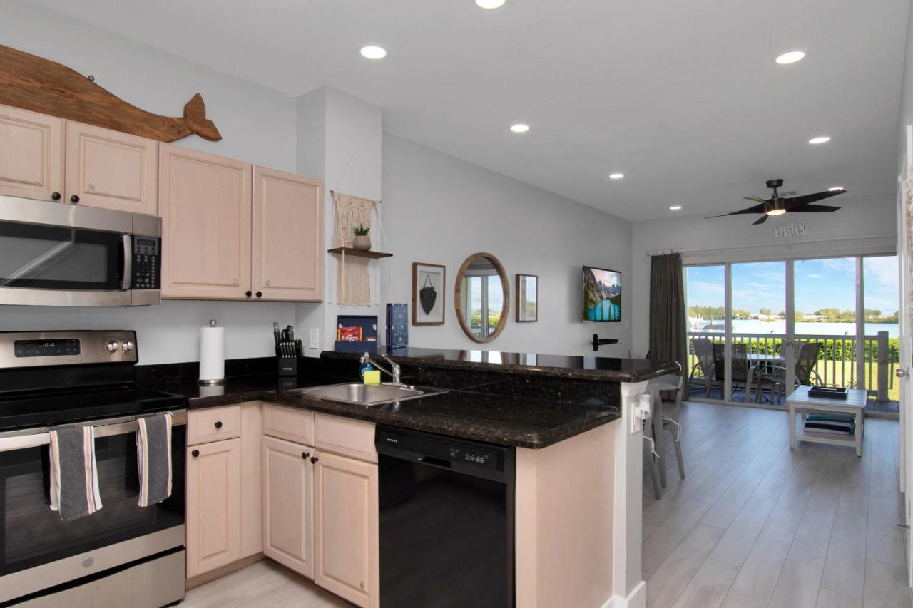 Majestic Marina Villa- 2 Bedroom Village At Hawks Cay * Duck Key